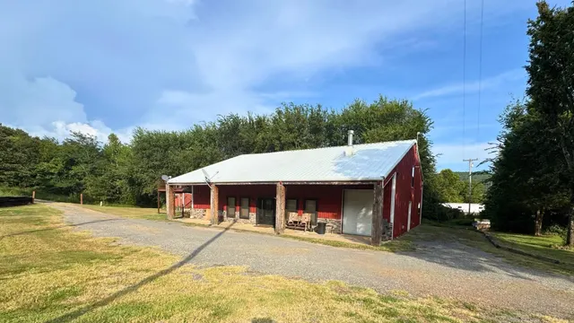 Photo 4 — 52901 201st Avenue, Hodgen, OK 74939