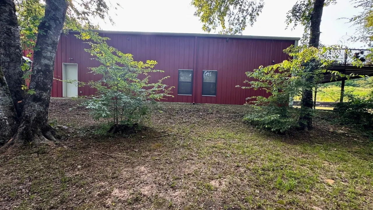 Photo 7 — 52901 201st Avenue, Hodgen, OK 74939