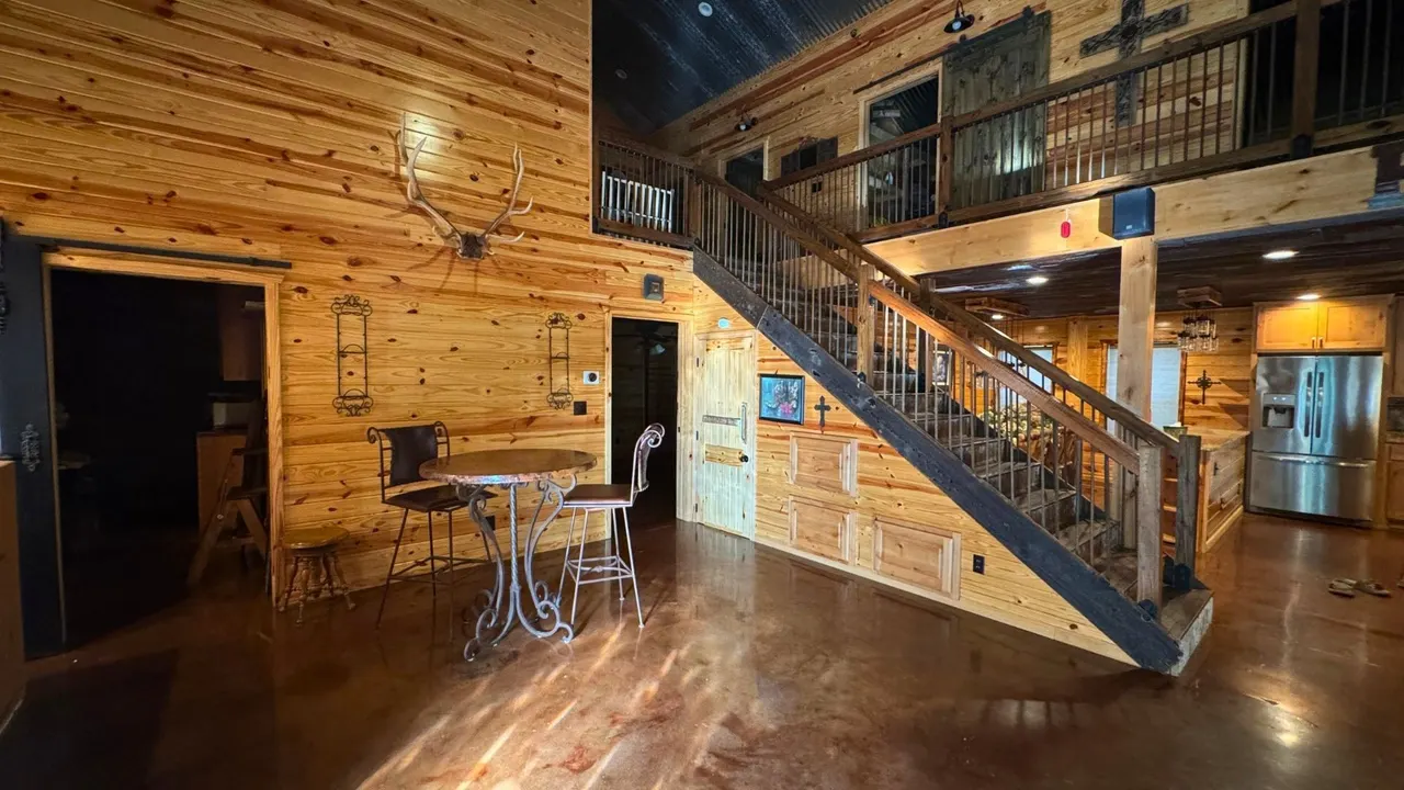 Photo 13 — 52901 201st Avenue, Hodgen, OK 74939