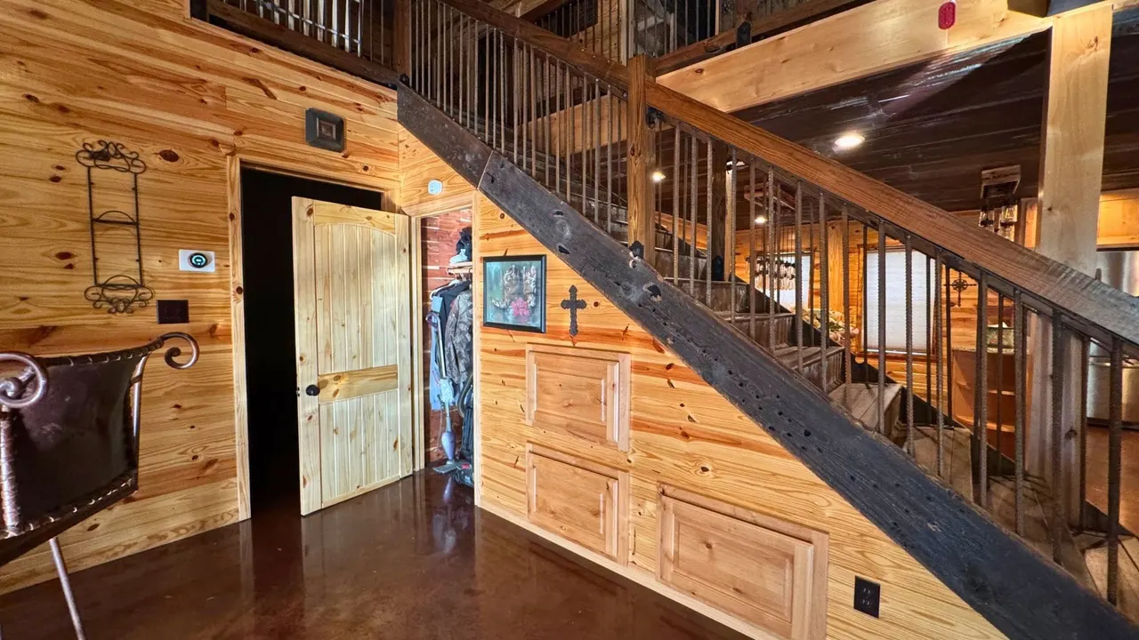 Photo 26 — 52901 201st Avenue, Hodgen, OK 74939