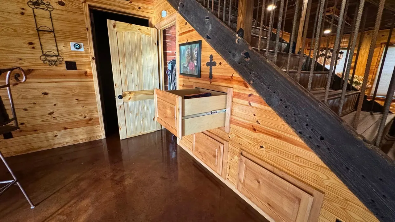 Photo 27 — 52901 201st Avenue, Hodgen, OK 74939