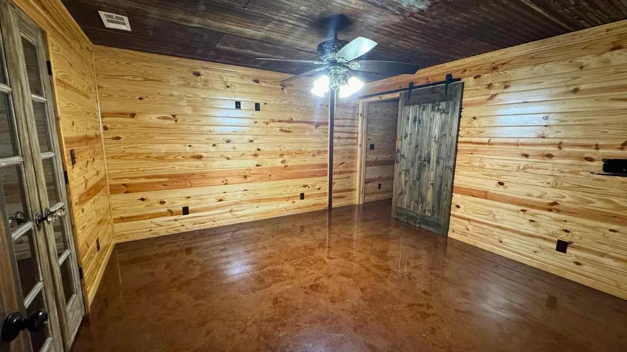 Photo 28 — 52901 201st Avenue, Hodgen, OK 74939