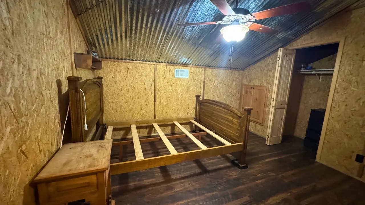 Photo 51 — 52901 201st Avenue, Hodgen, OK 74939