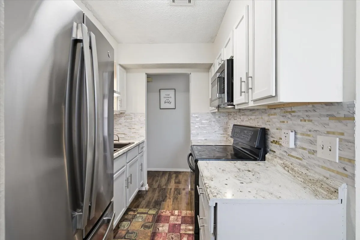 Photo 12 — 2013 Lona Avenue, Seminole, OK 74868