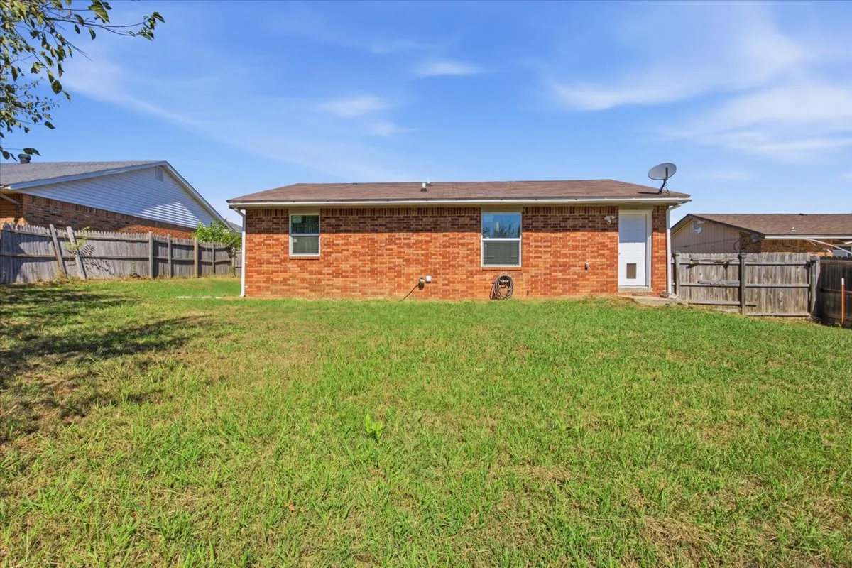 Photo 21 — 2013 Lona Avenue, Seminole, OK 74868