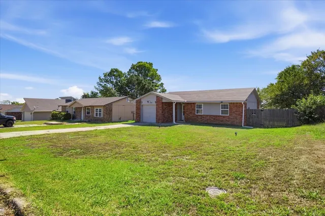 Photo 4 — 2013 Lona Avenue, Seminole, OK 74868