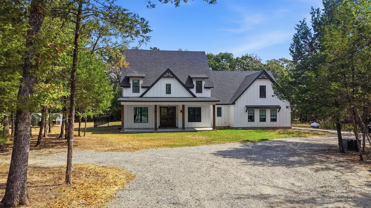 Front exterior — 311 Xeno Way, Durant, OK 74701