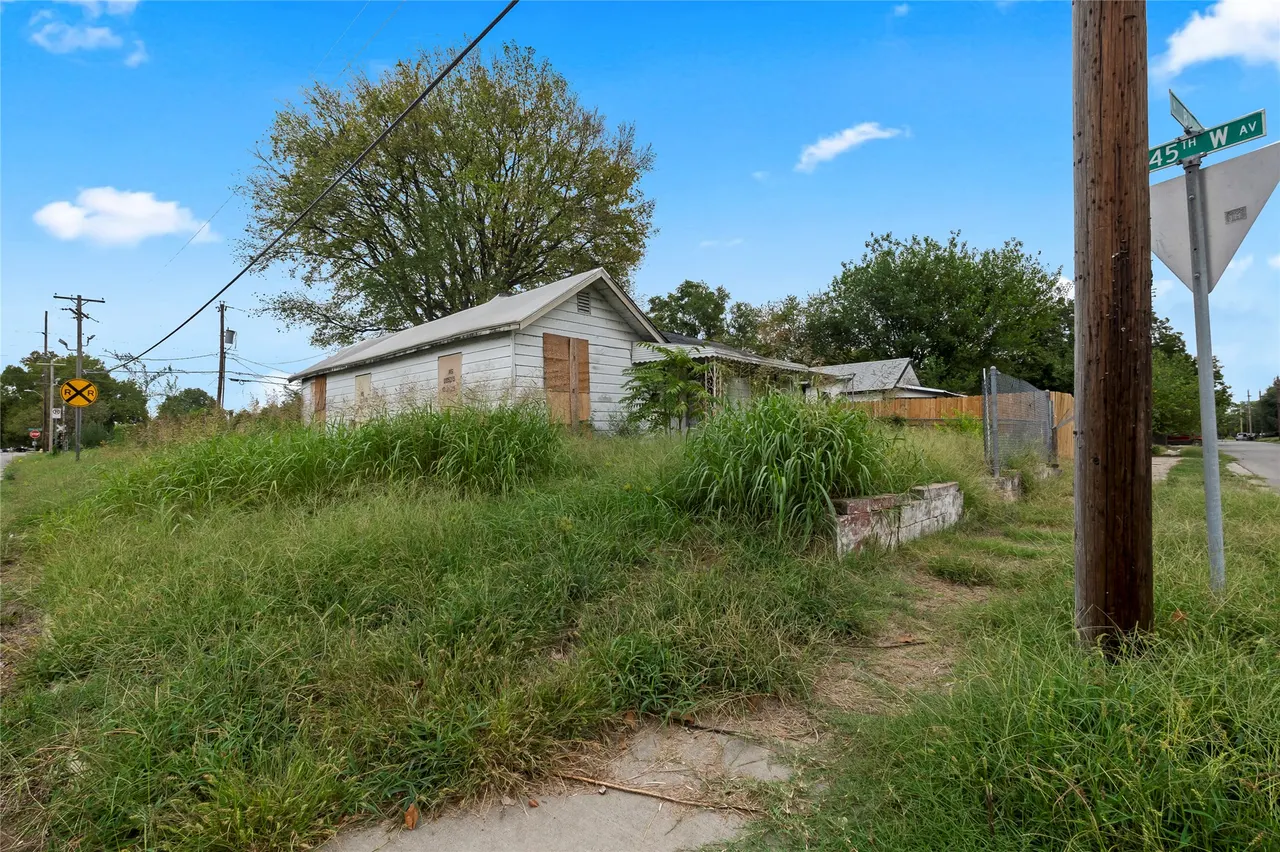 Photo 8 — 4351 W 8th Street, Tulsa, OK 74127