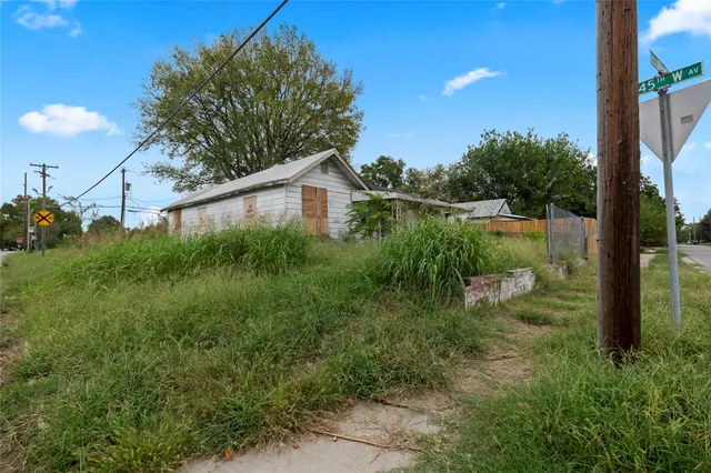 Photo 8 — 4351 W 8th Street, Tulsa, OK 74127