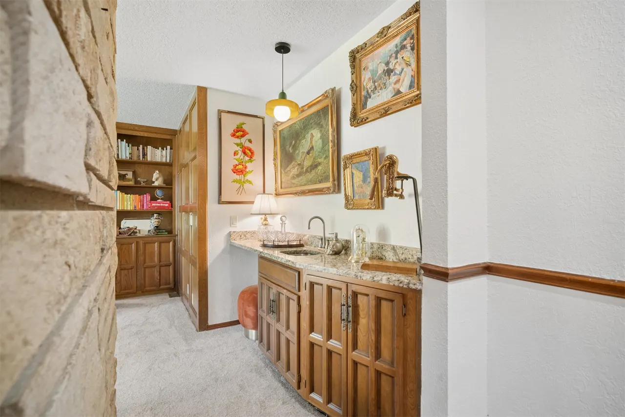 Photo 14 — 9718 S Lakewood Place, Tulsa, OK 74137