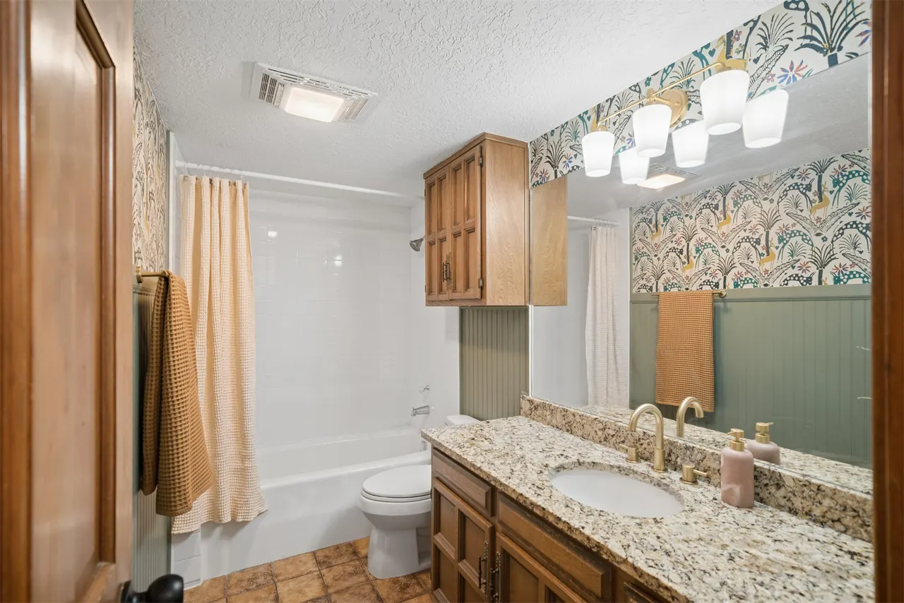 Photo 27 — 9718 S Lakewood Place, Tulsa, OK 74137