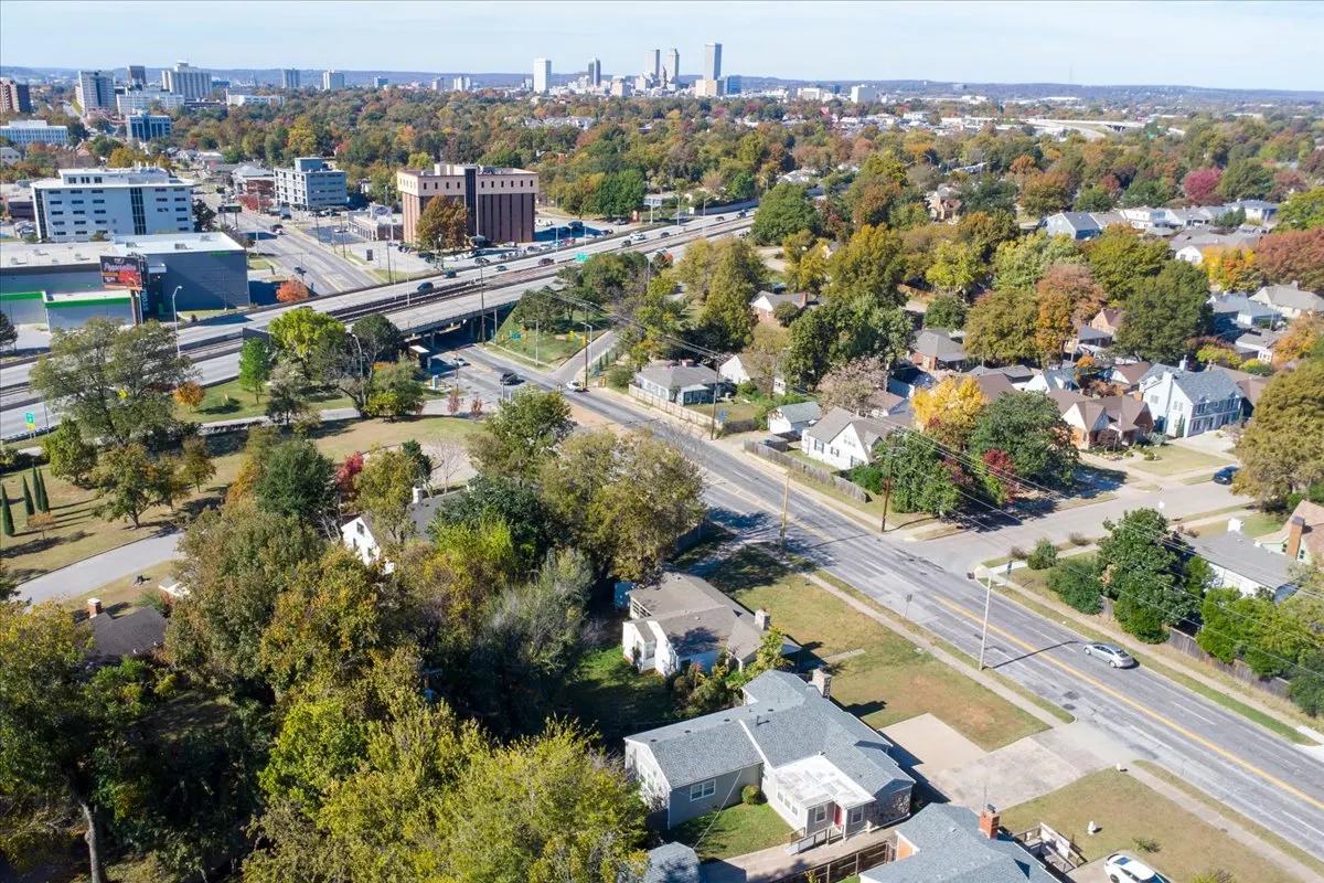 Photo 54 — 2920 E 21st Street, Tulsa, OK 74114