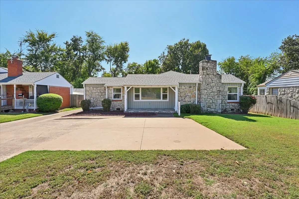 Photo 3 — 2920 E 21st Street, Tulsa, OK 74114