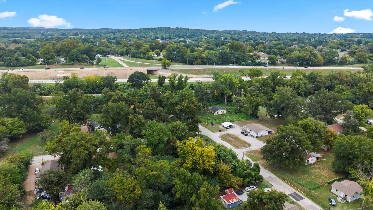 Photo 4 — 3302 W Archer Street, Tulsa, OK 74127