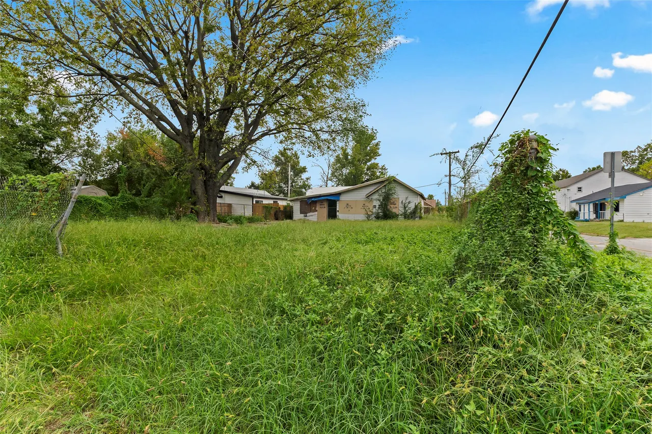 Photo 11 — 3302 W Archer Street, Tulsa, OK 74127