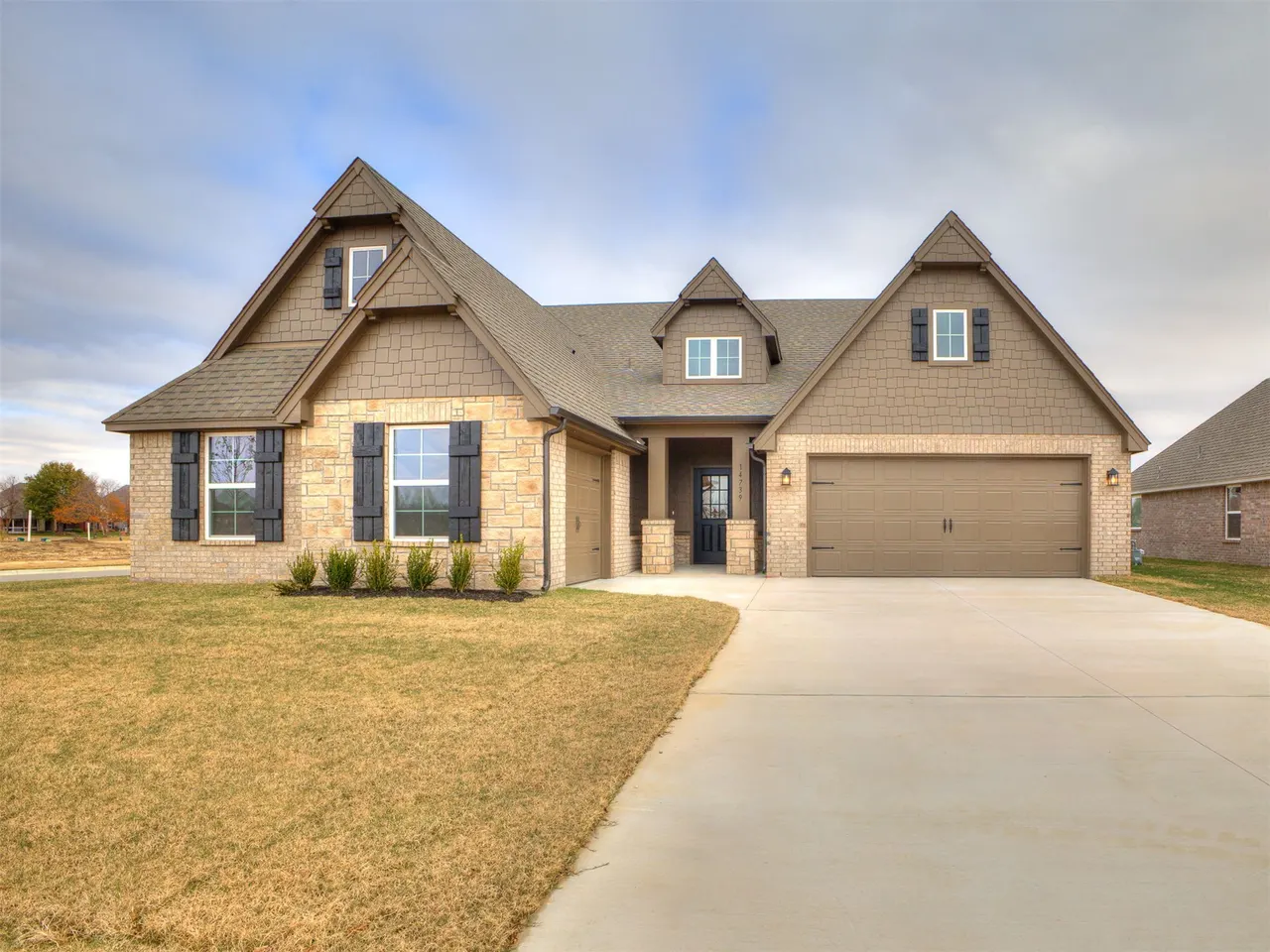 Photo 2 — 14739 S College Place, Bixby, OK 74008