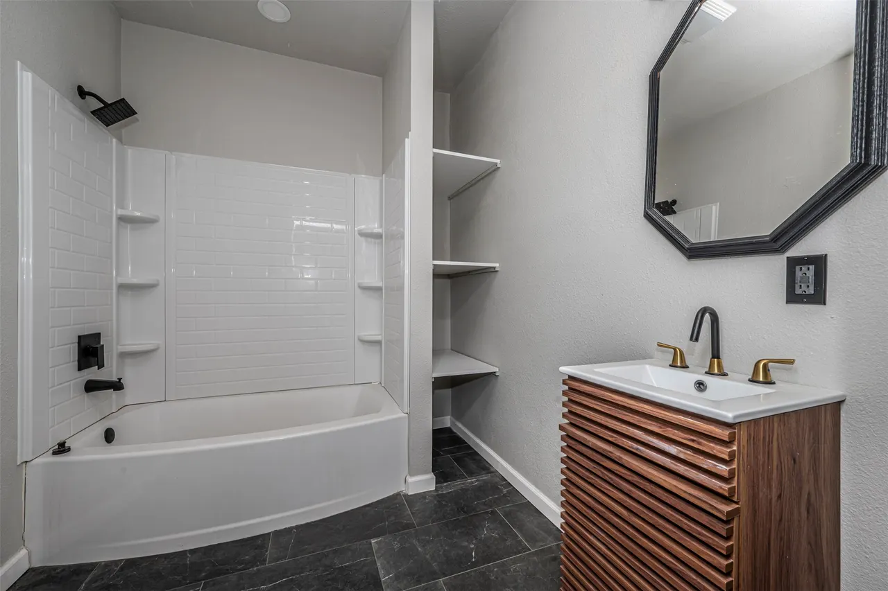 Photo 18 — 1209 SW Stanley Street, Ardmore, OK 73401