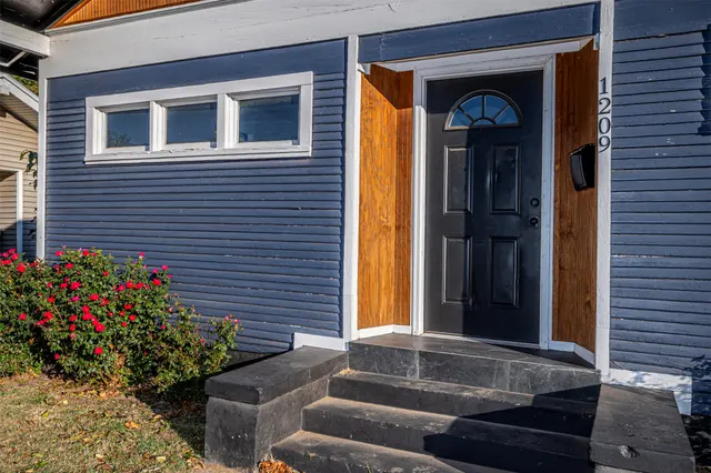 Photo 2 — 1209 SW Stanley Street, Ardmore, OK 73401