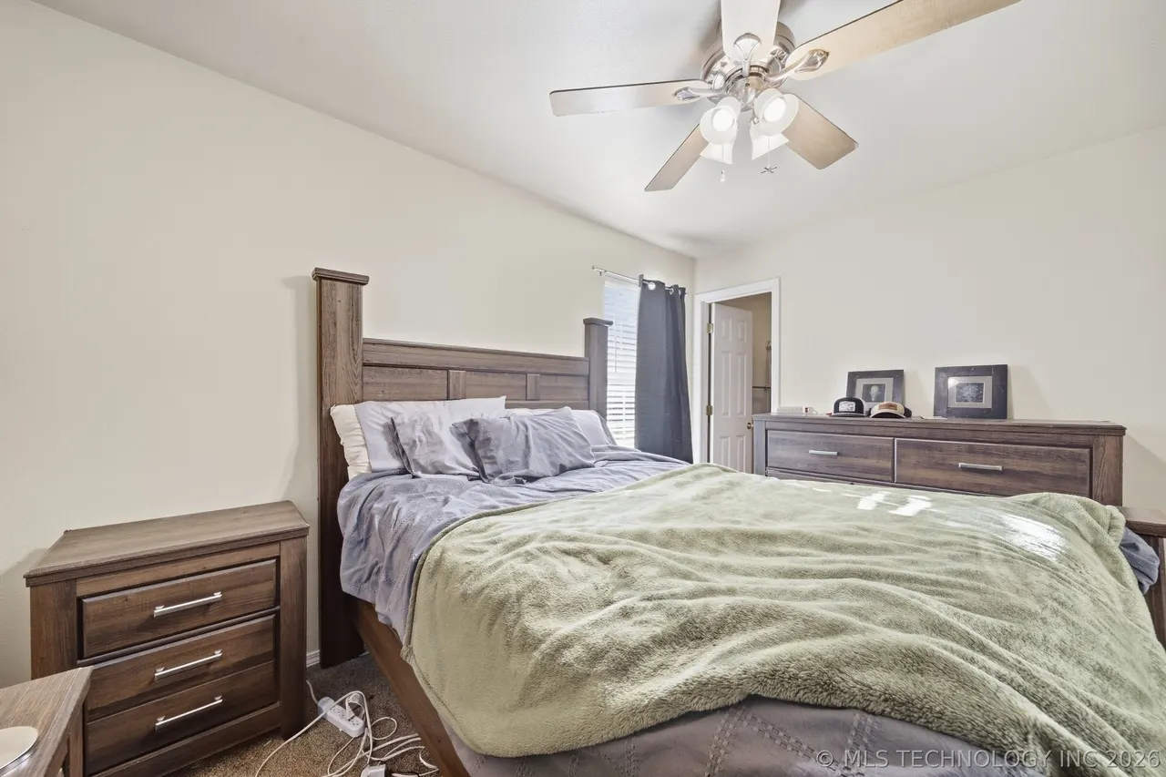 Photo 14 — 221 N Hickory Street, Bristow, OK 74010