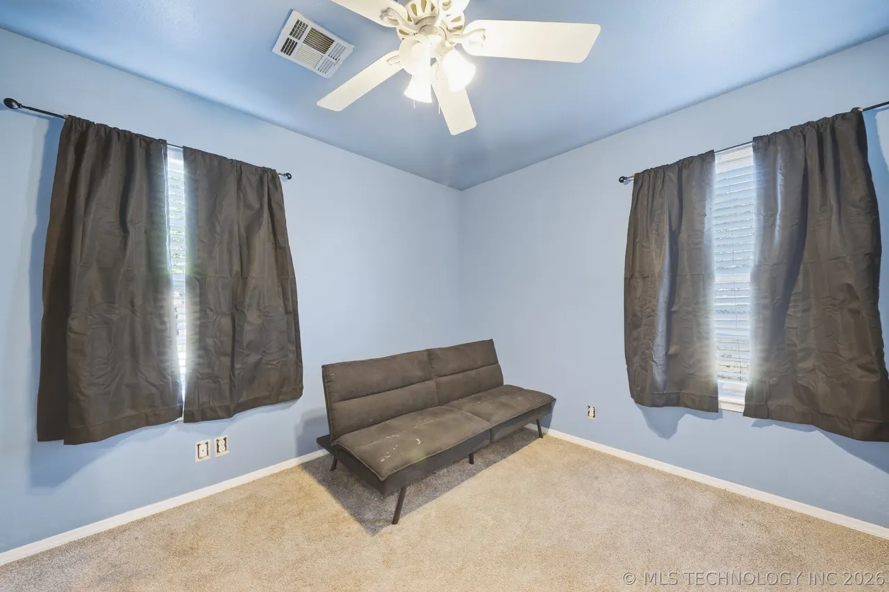 Photo 19 — 221 N Hickory Street, Bristow, OK 74010