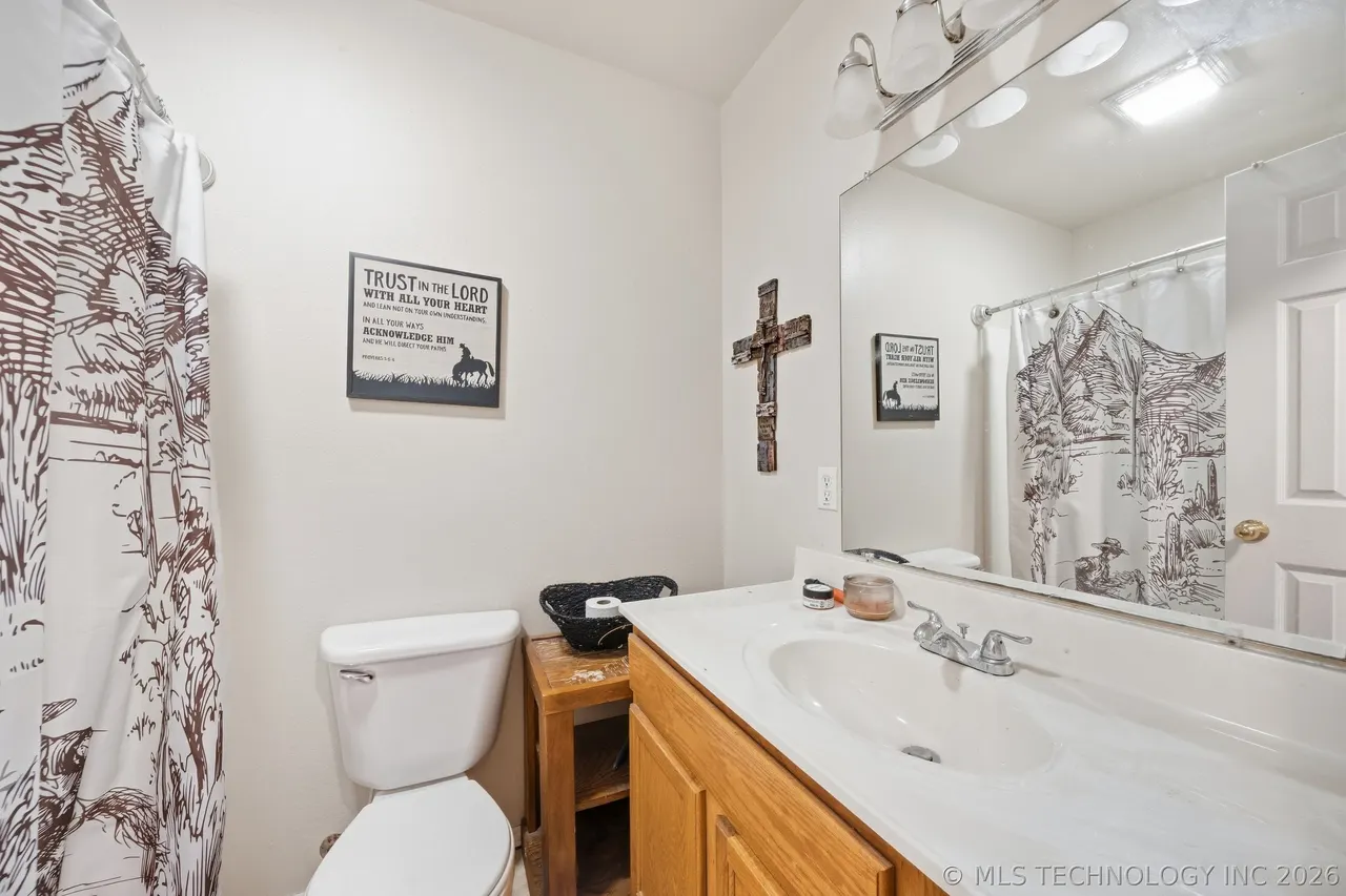 Photo 21 — 221 N Hickory Street, Bristow, OK 74010