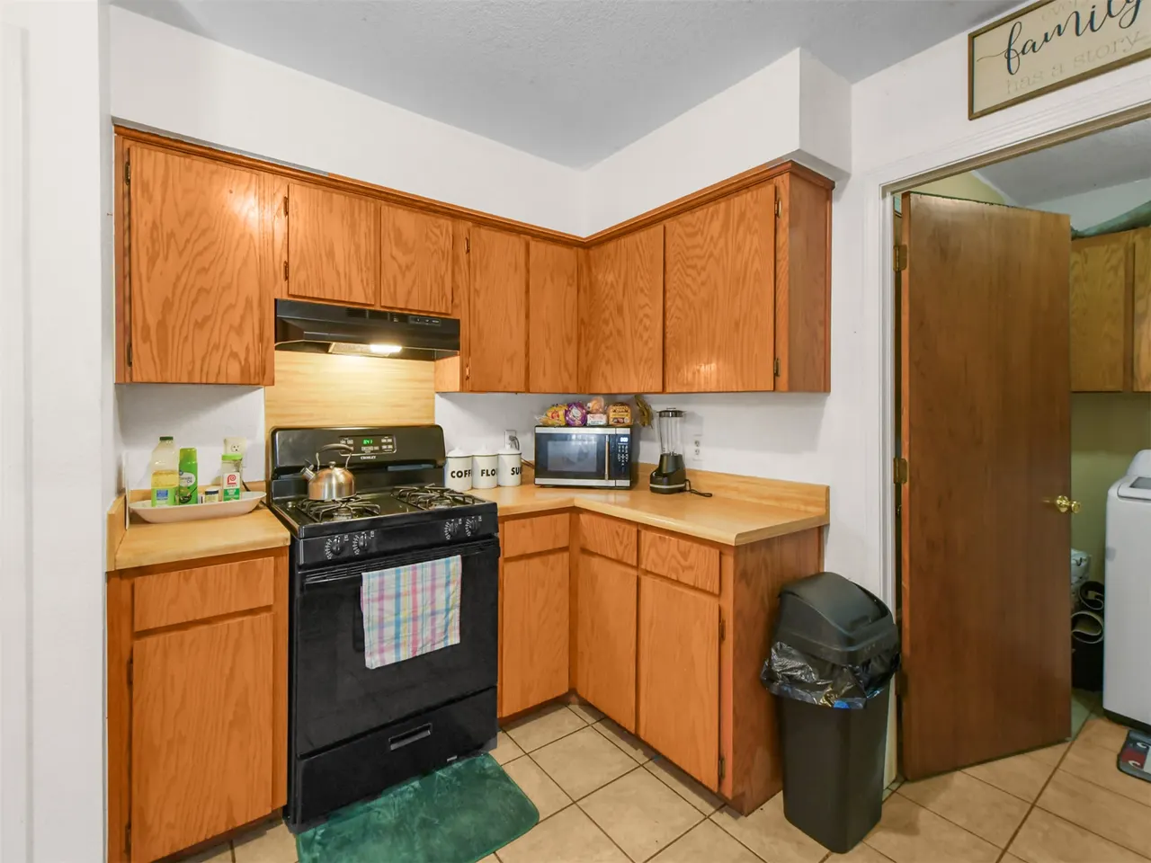 Photo 13 — 237 Standpipe Road, Mead, OK 73449