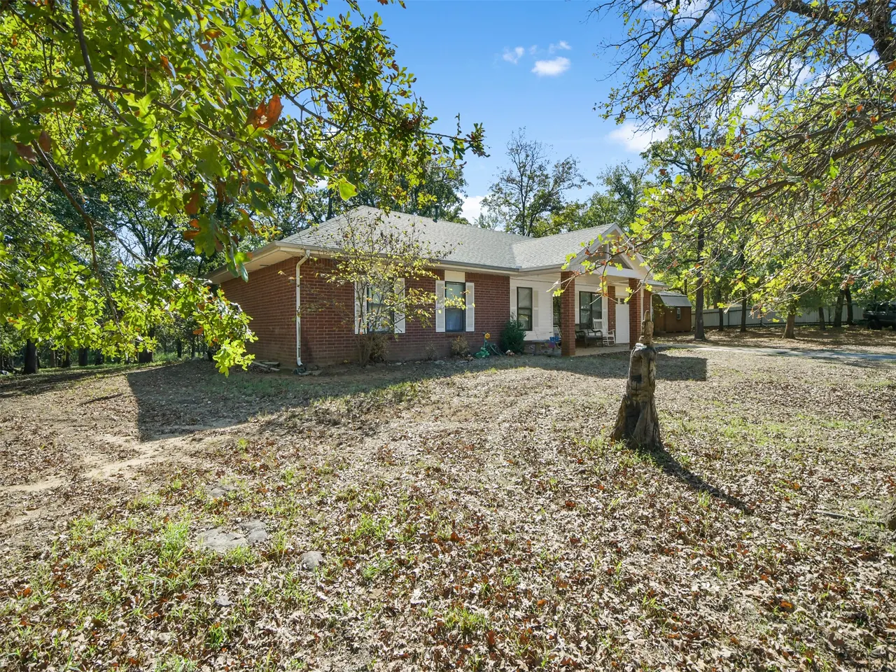 Photo 2 — 237 Standpipe Road, Mead, OK 73449