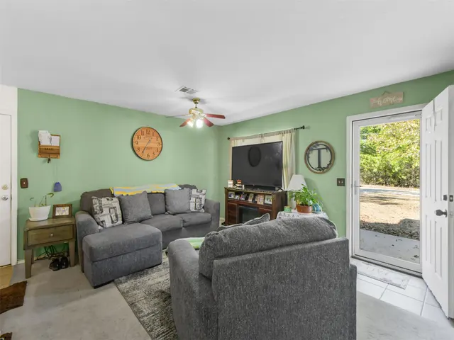 Photo 4 — 237 Standpipe Road, Mead, OK 73449
