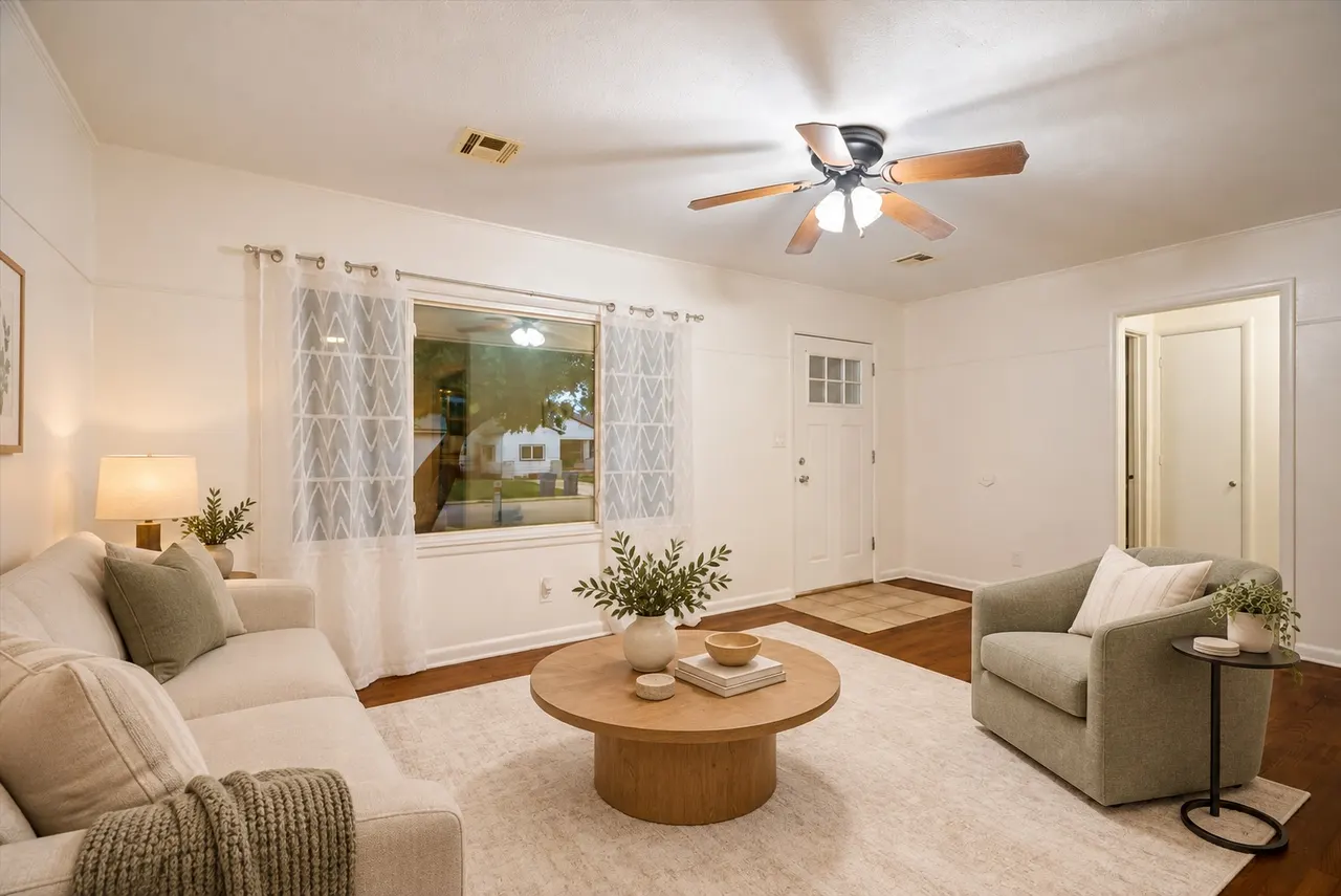 Photo 5 — 1231 B Street NE, Miami, OK 74354