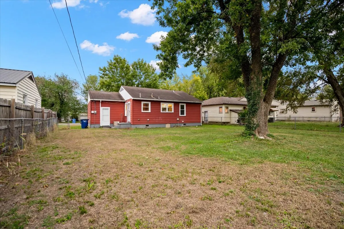 Photo 21 — 1231 B Street NE, Miami, OK 74354