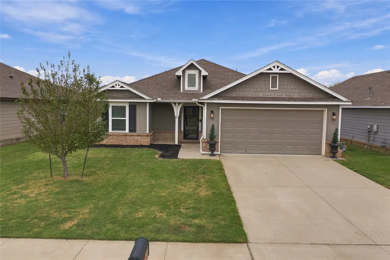 Front exterior — 12306 N 131 EastAvenue, Collinsville, OK 74021