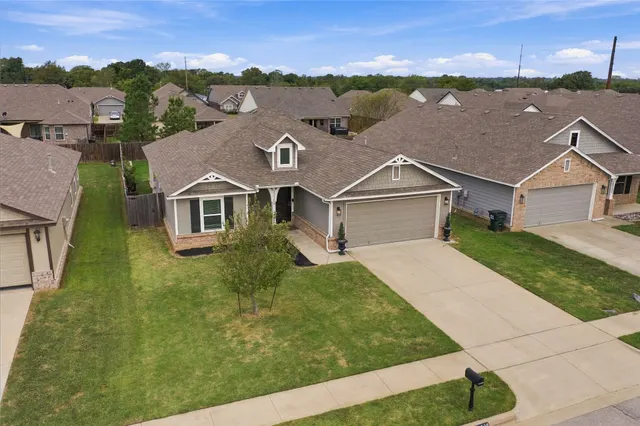 Photo 2 — 12306 N 131 EastAvenue, Collinsville, OK 74021