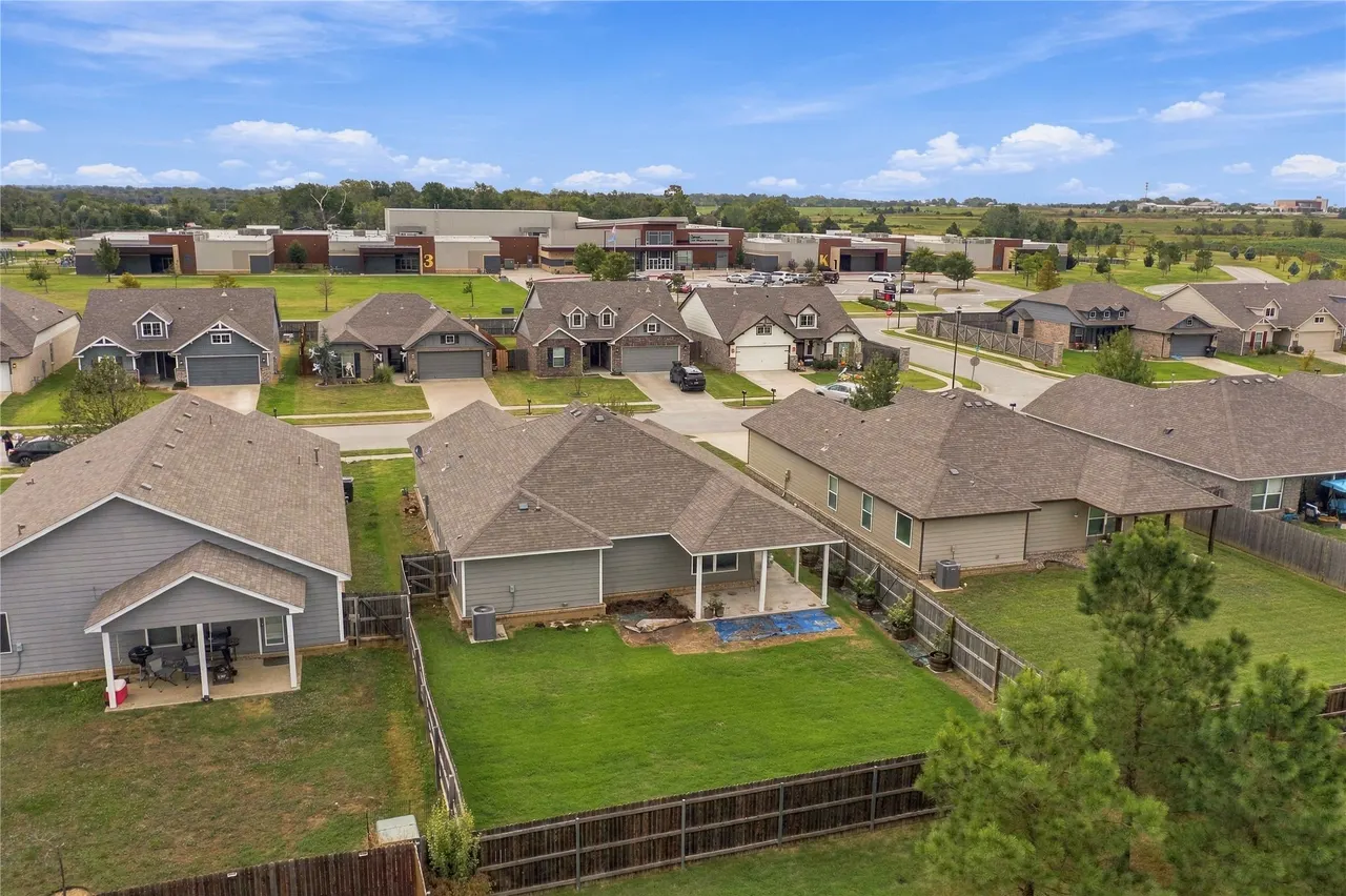 Photo 3 — 12306 N 131 EastAvenue, Collinsville, OK 74021