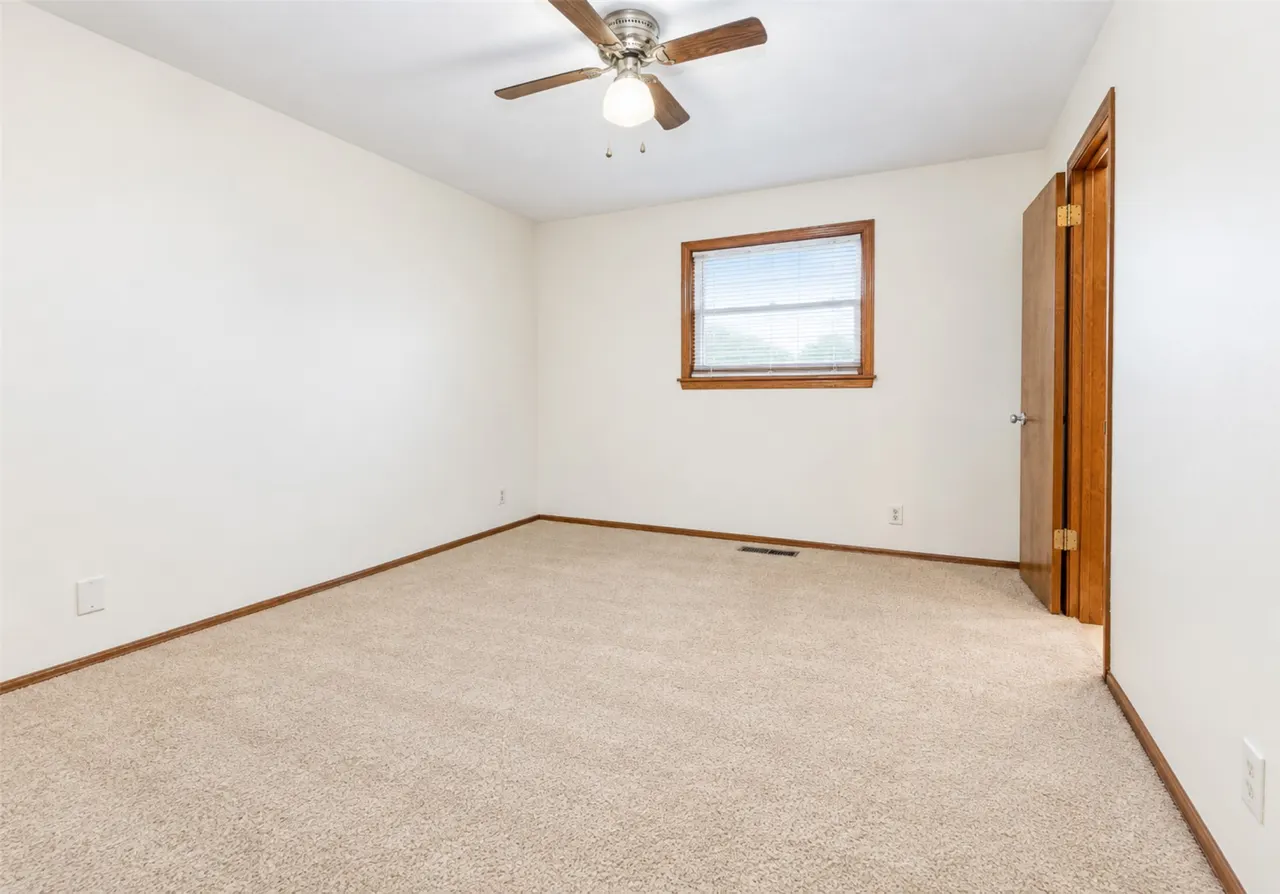 Photo 2 — 5711 S Boston Place, Tulsa, OK 74105