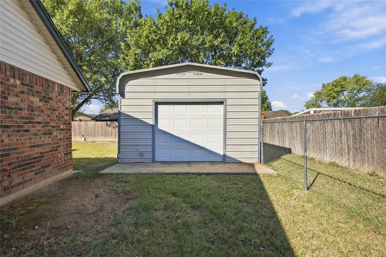 Photo 28 — 809 Patterson, Muskogee, OK 74403