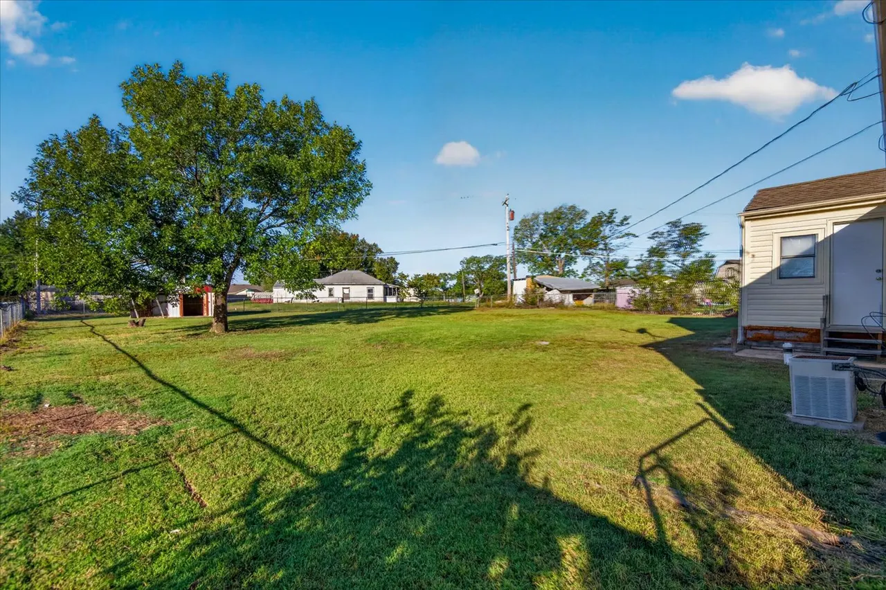 Photo 20 — 1425 S Rogers Avenue, Bartlesville, OK 74003