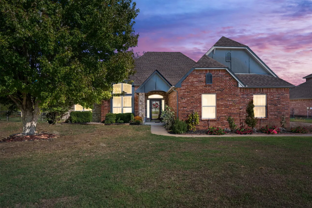 Front exterior — 26619 Duck Pond Drive, Claremore, OK 74019