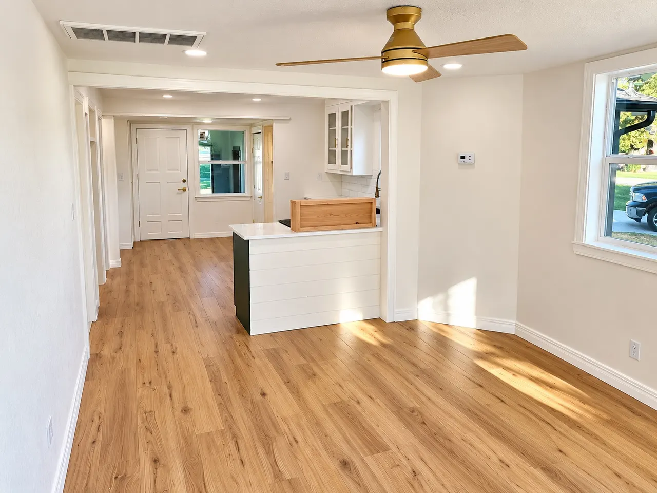 Photo 6 — 718 E 5th Street, Claremore, OK 74017