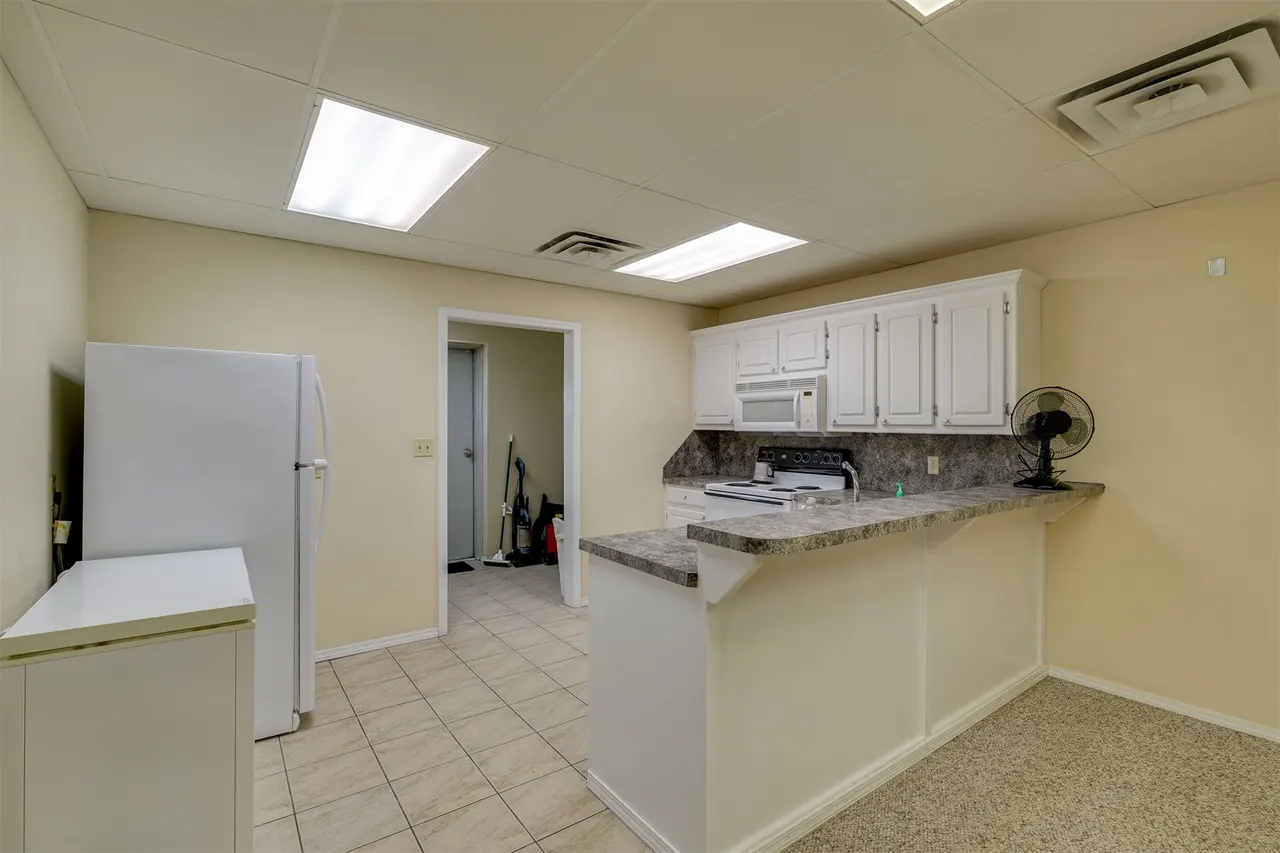 Photo 15 — 25080 Turkey Pen Hollow Road, Henryetta, OK 74437