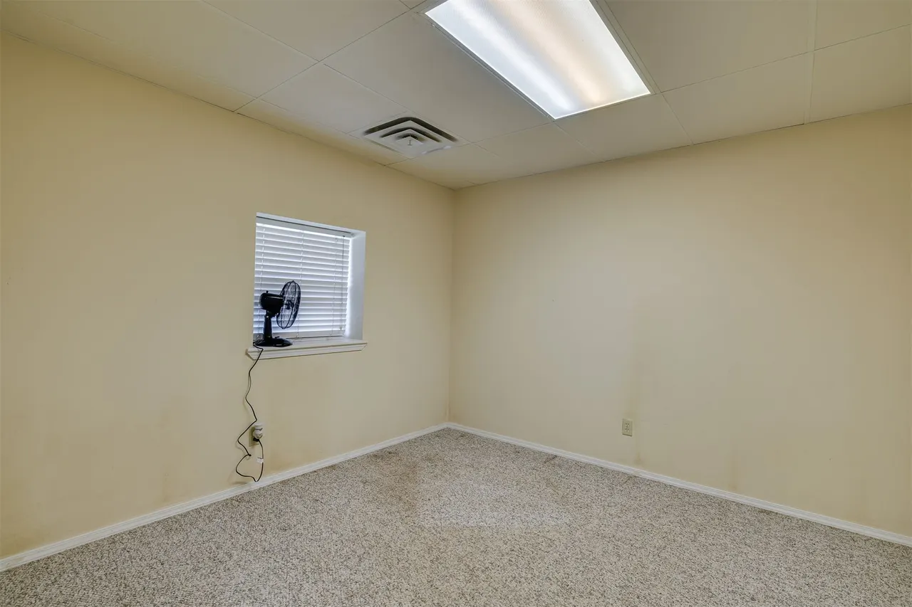 Photo 26 — 25080 Turkey Pen Hollow Road, Henryetta, OK 74437
