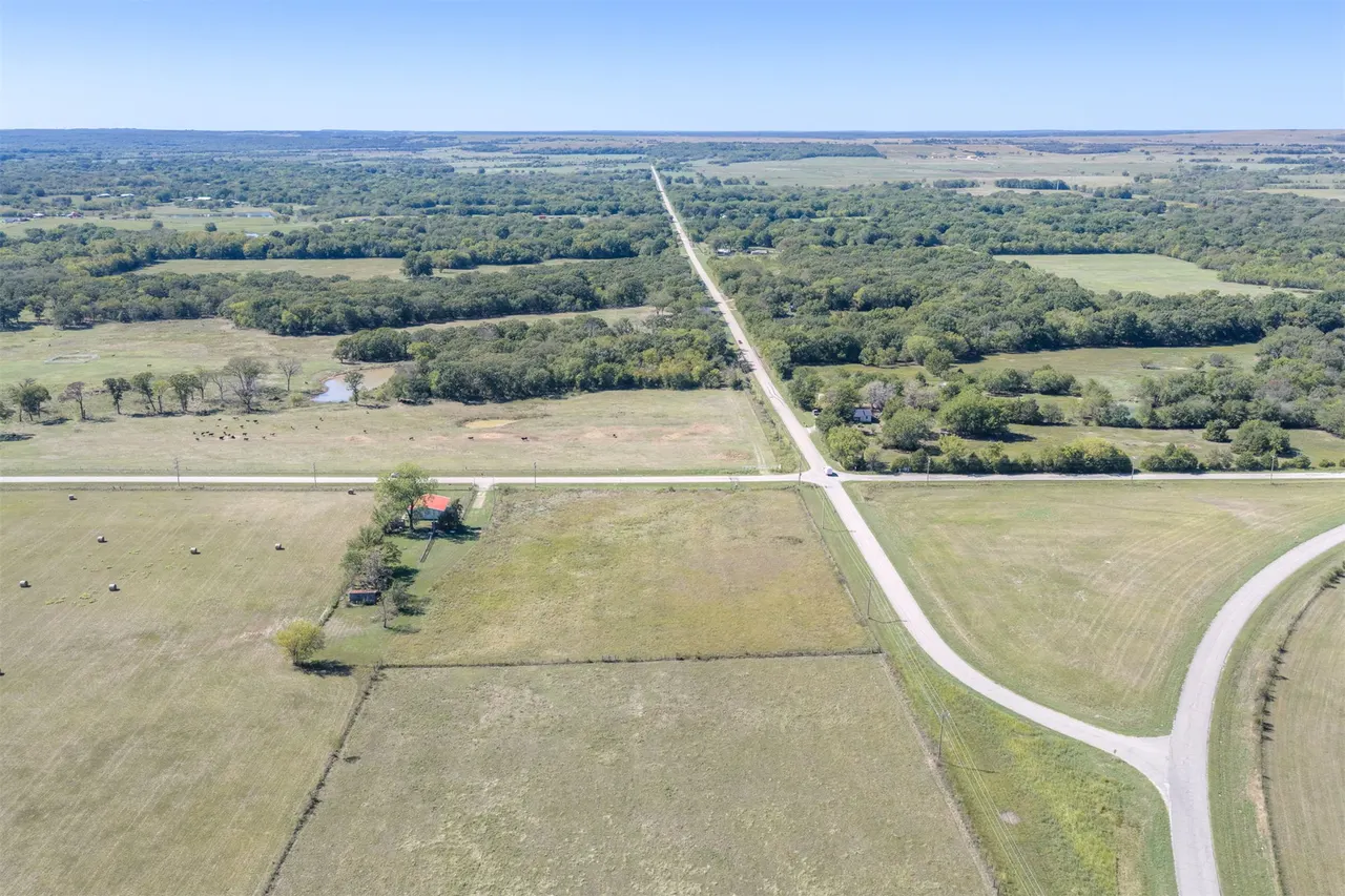Photo 3 — 25080 Turkey Pen Hollow Road, Henryetta, OK 74437