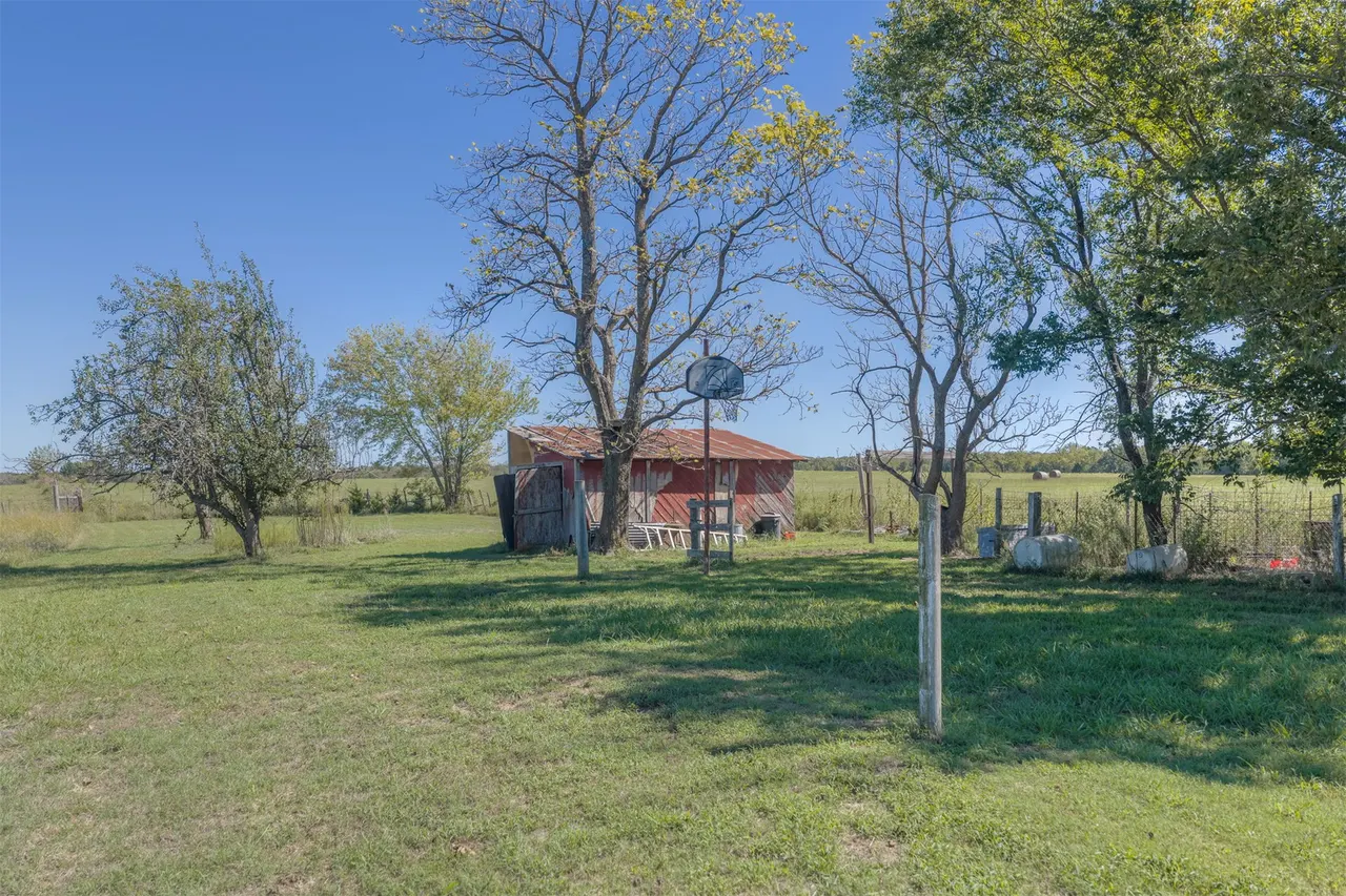 Photo 40 — 25080 Turkey Pen Hollow Road, Henryetta, OK 74437