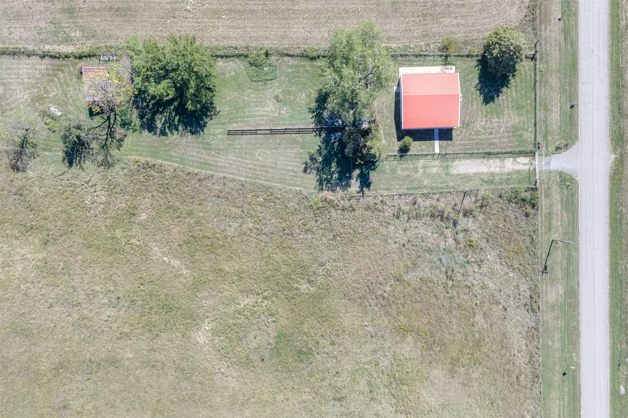 Photo 42 — 25080 Turkey Pen Hollow Road, Henryetta, OK 74437