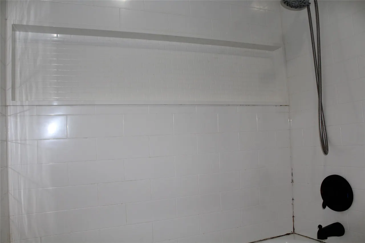 Photo 15 — 309 S 3rd Avenue, Durant, OK 74701