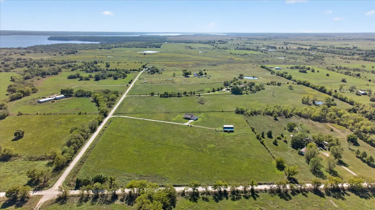 Photo 33 — 26115 NS 4157 Road, Nowata, OK 74048