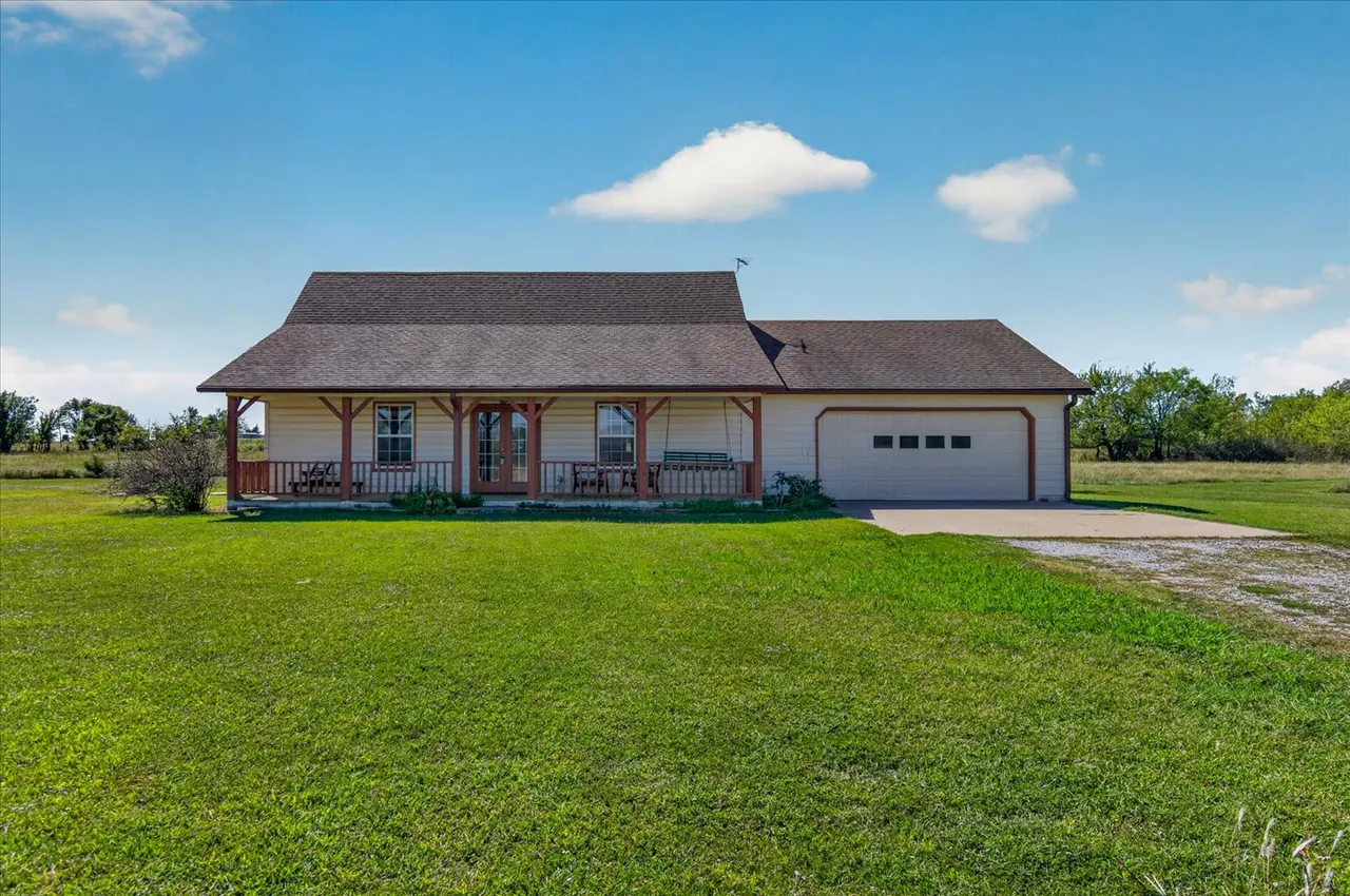 Front exterior — 26115 NS 4157 Road, Nowata, OK 74048