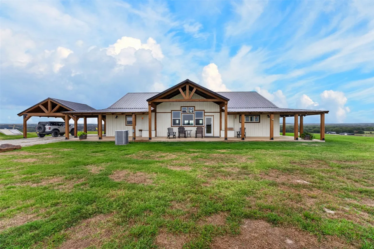 Front exterior — 10226 Hwy 10, Pawhuska, OK 74056