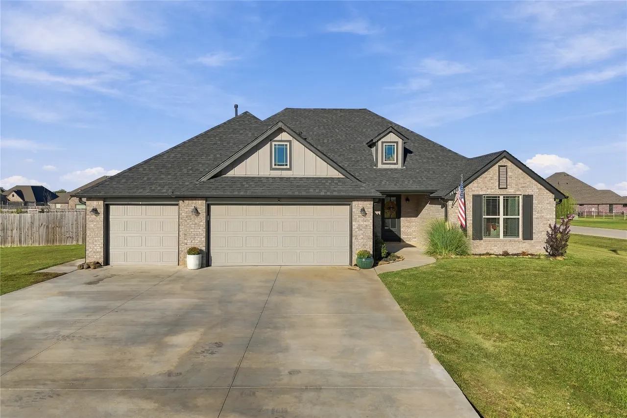 Front exterior — 14262 N 72nd EastAvenue E, Collinsville, OK 74021