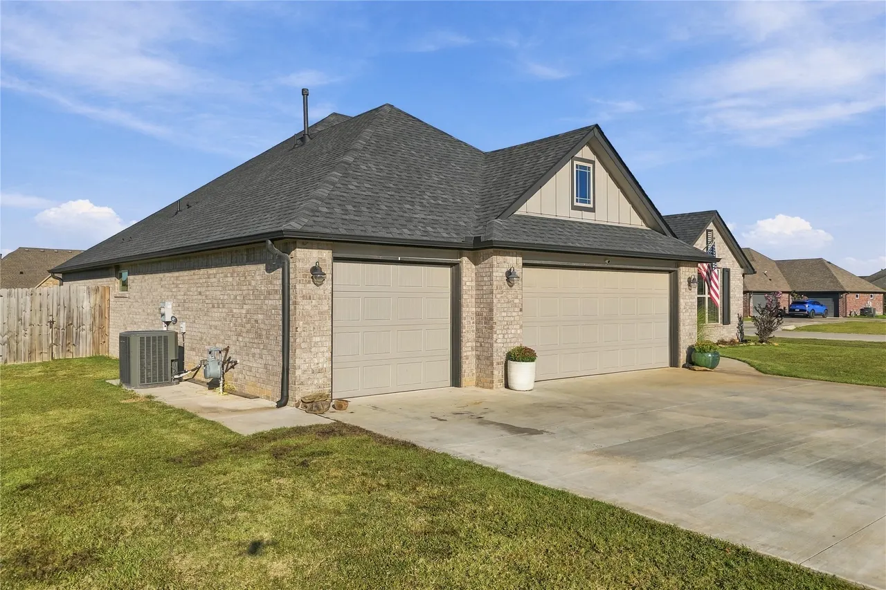 Photo 21 — 14262 N 72nd EastAvenue E, Collinsville, OK 74021