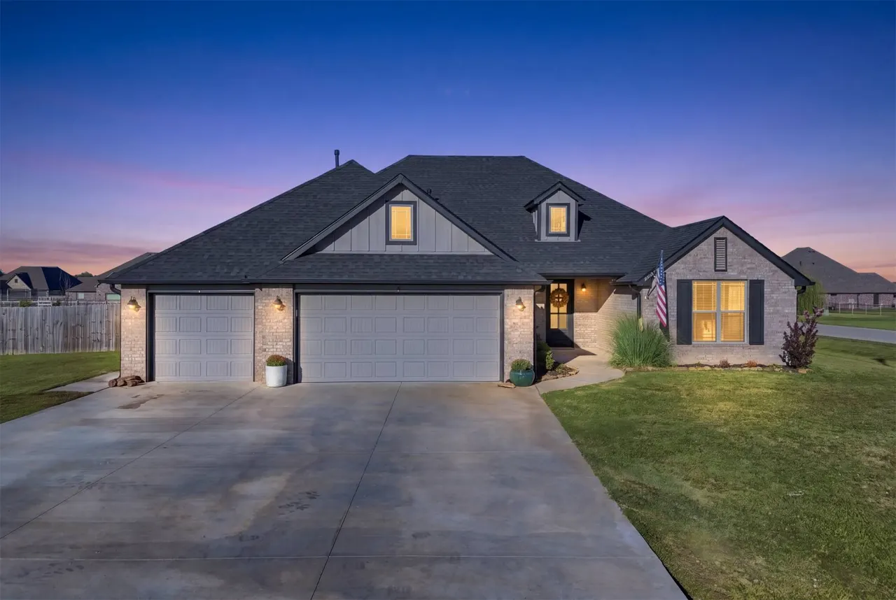 Photo 2 — 14262 N 72nd EastAvenue E, Collinsville, OK 74021